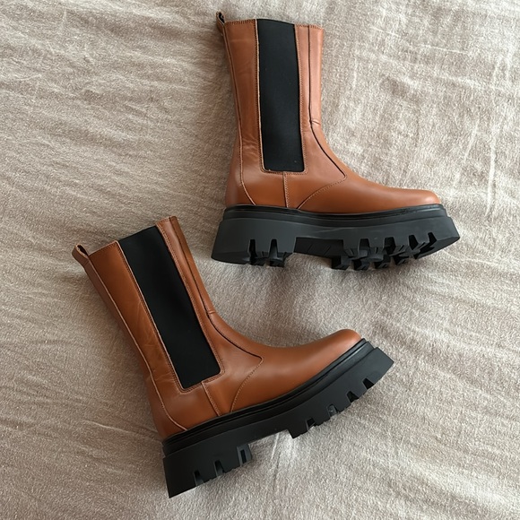 NWT Alohas All Rounder Chelsea Boots - Picture 5 of 11